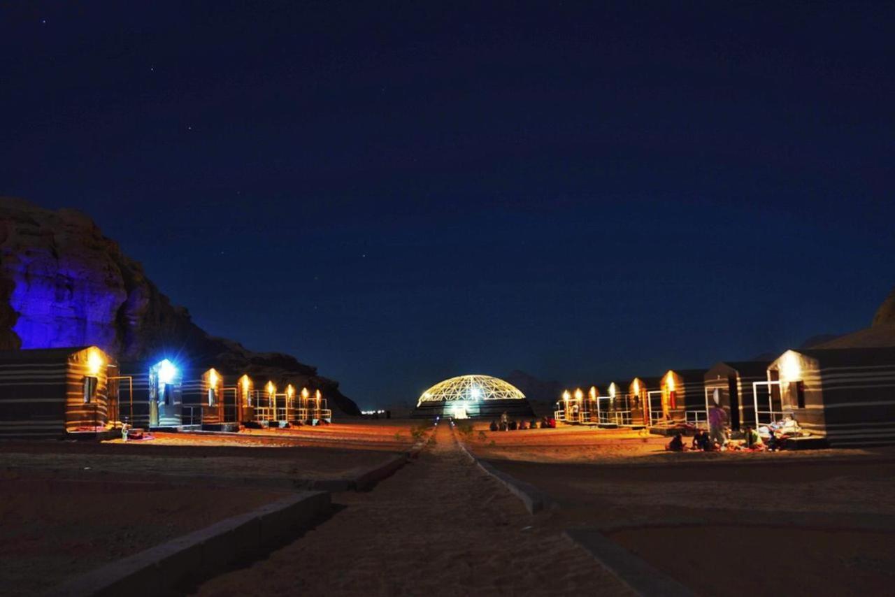 Oryx Camp Hotel วาดิรัม ภายนอก รูปภาพ