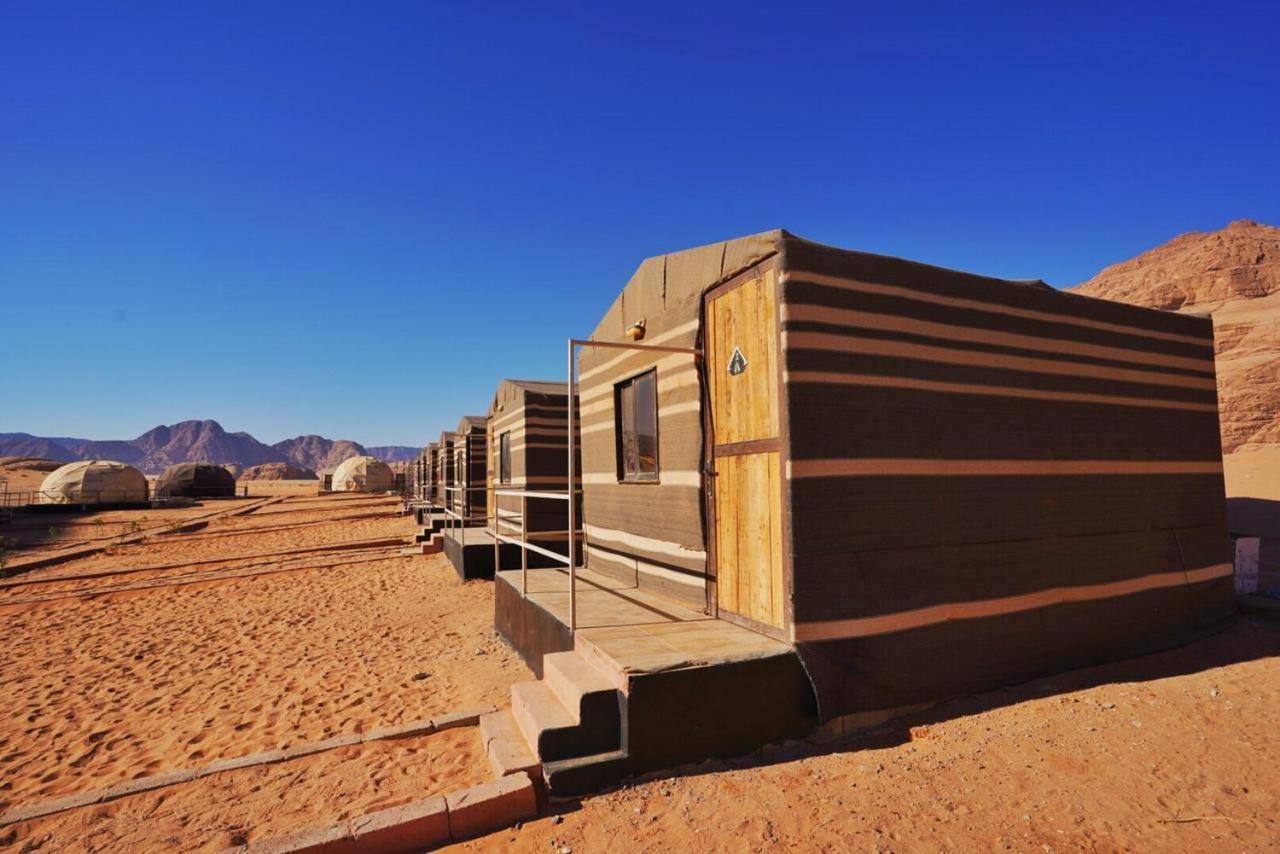 Oryx Camp Hotel วาดิรัม ภายนอก รูปภาพ