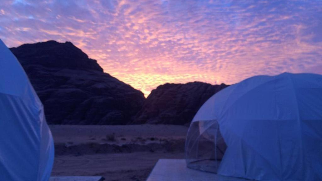 Oryx Camp Hotel วาดิรัม ภายนอก รูปภาพ