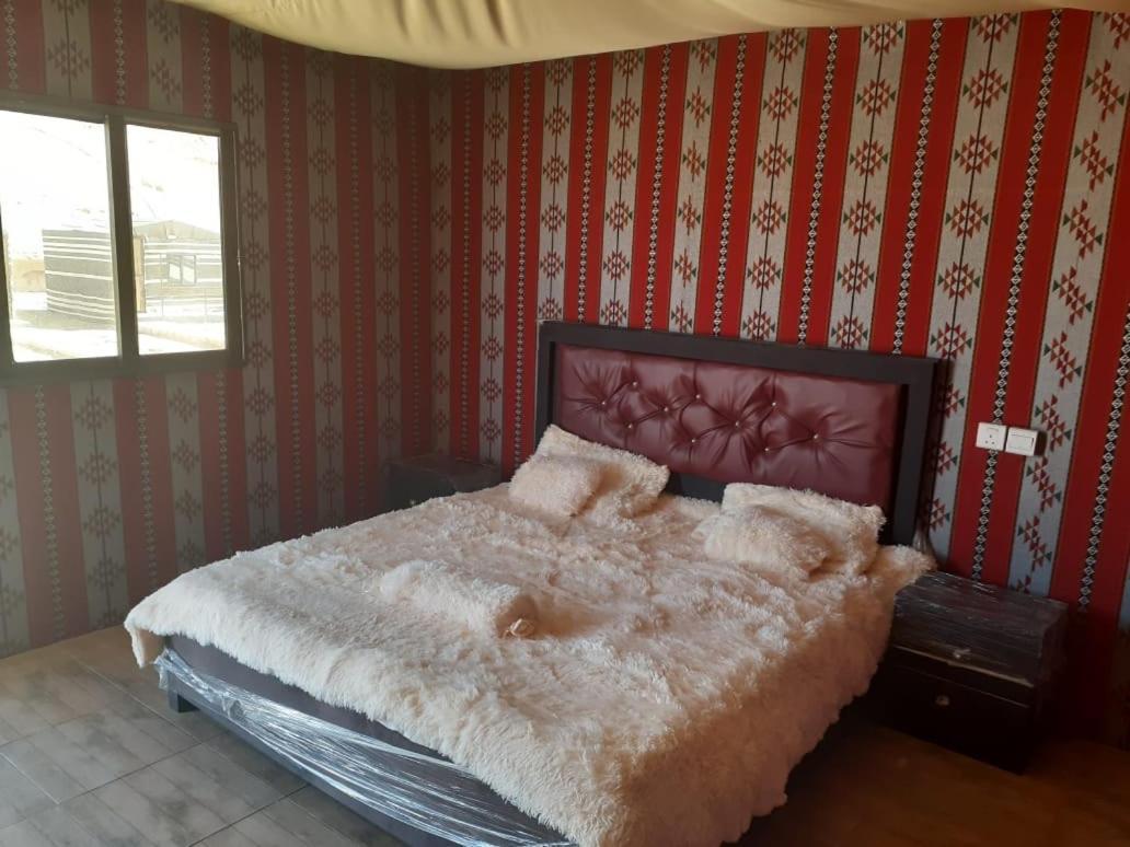 Oryx Camp Hotel วาดิรัม ภายนอก รูปภาพ